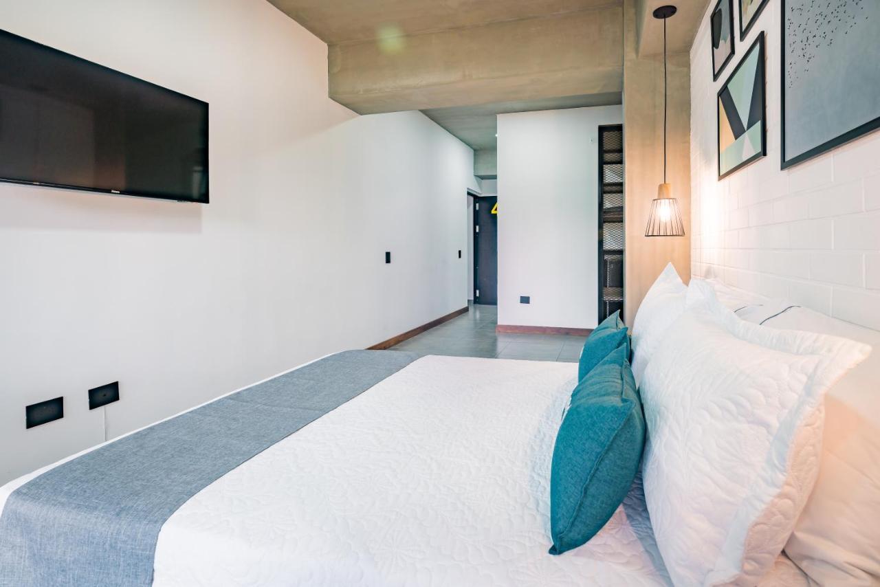 Loft 32 Medellin Living Aparthotel Buitenkant foto